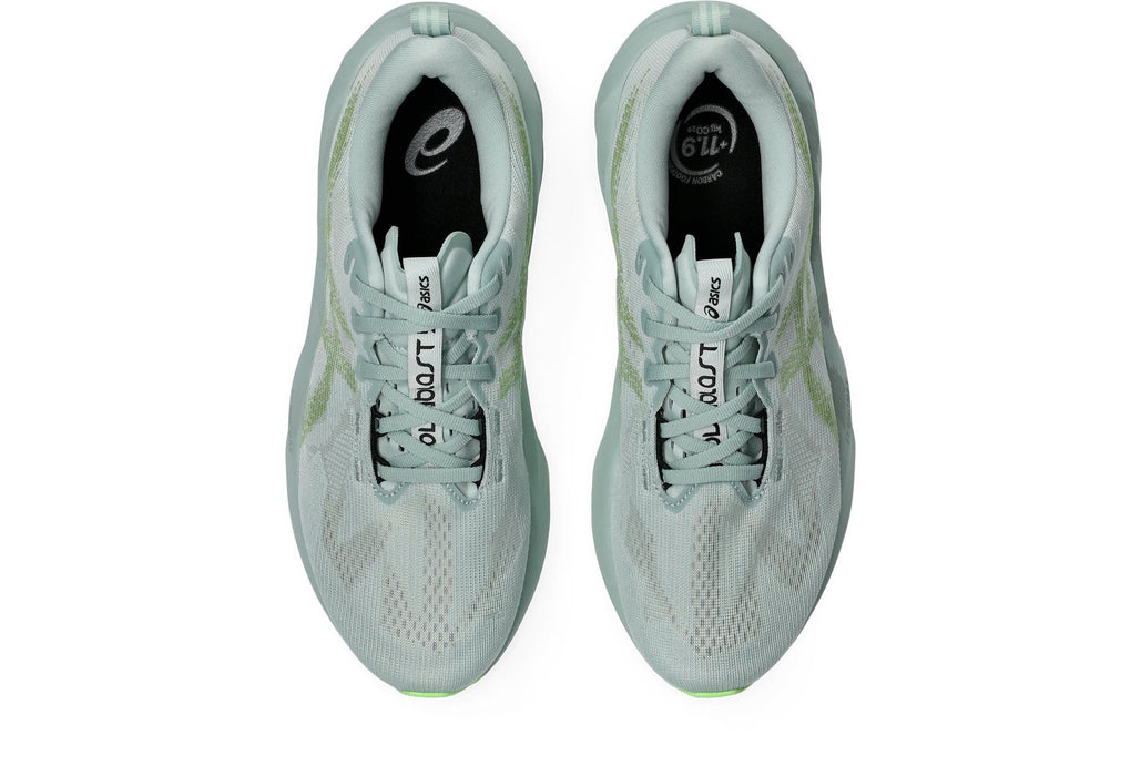 Tenis ASICS Novablast 5 Hombre Gris Running