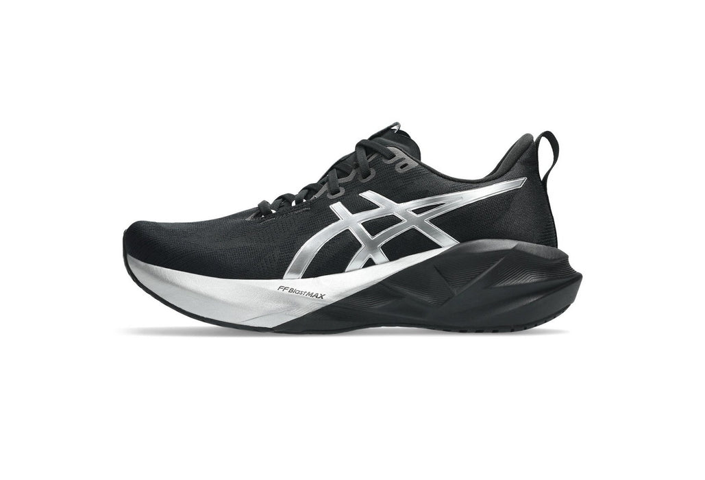Tenis ASICS Novablast 5 Platinum Hombre Negro Running