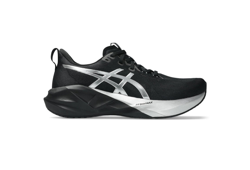 Tenis ASICS Novablast 5 Platinum Hombre Negro Running
