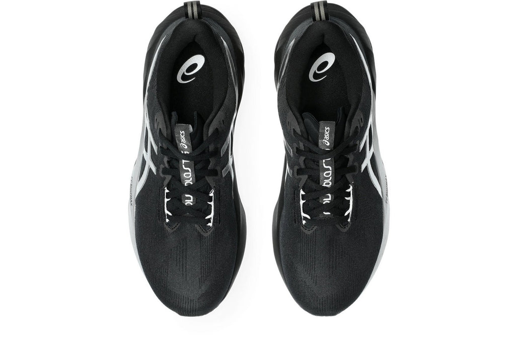 Tenis ASICS Novablast 5 Platinum Hombre Negro Running