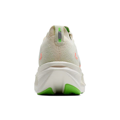 Tenis BROOKS Hyperion Max 3 Hombre Blanco Running