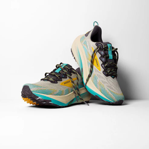 Tenis BROOKS Ghost 17 Hombre Beige Trail Running