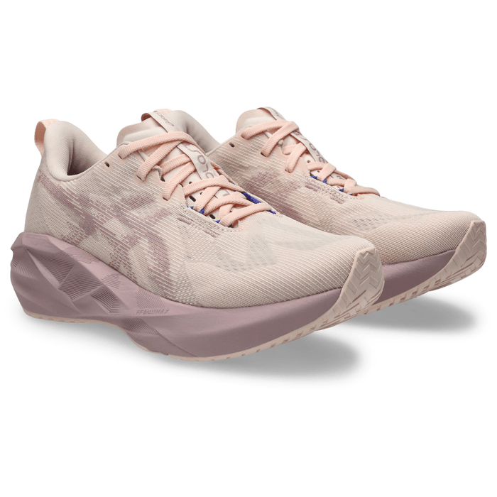 Tenis ASICS Novablast 5 Mujer Rosa Running