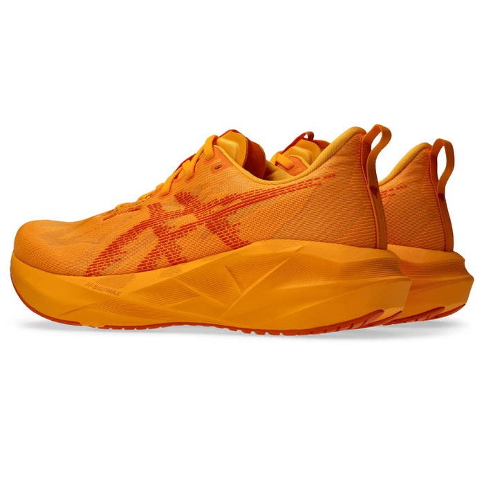 Tenis ASICS Novablast 5  Hombre Naranja Running