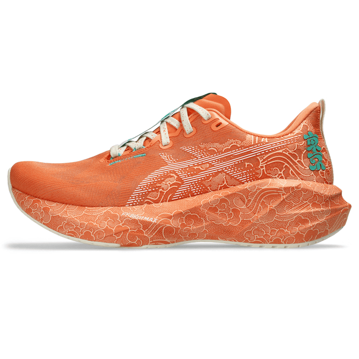 Tenis ASICS Novablast 5 Mujer Naranja Running